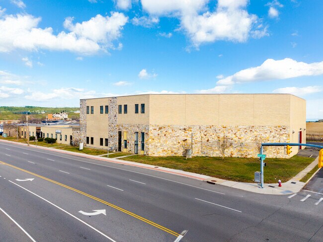 More details for 3949 Austin Blvd, Island Park, NY - Industrial for Sale