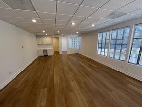 16236 San Dieguito Rd, Rancho Santa Fe, CA for lease Interior Photo- Image 2 of 4
