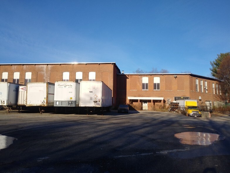 549 Westminster St, Fitchburg, MA à vendre - Photo du bâtiment - Image 2 de 11