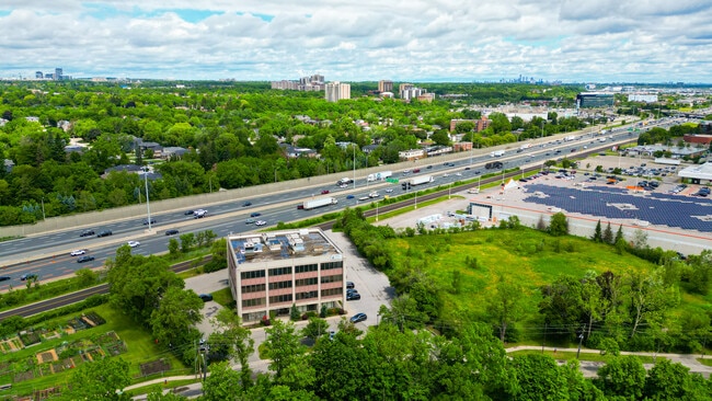More details for 627 Lyons Ln, Oakville, ON - Office for Sale