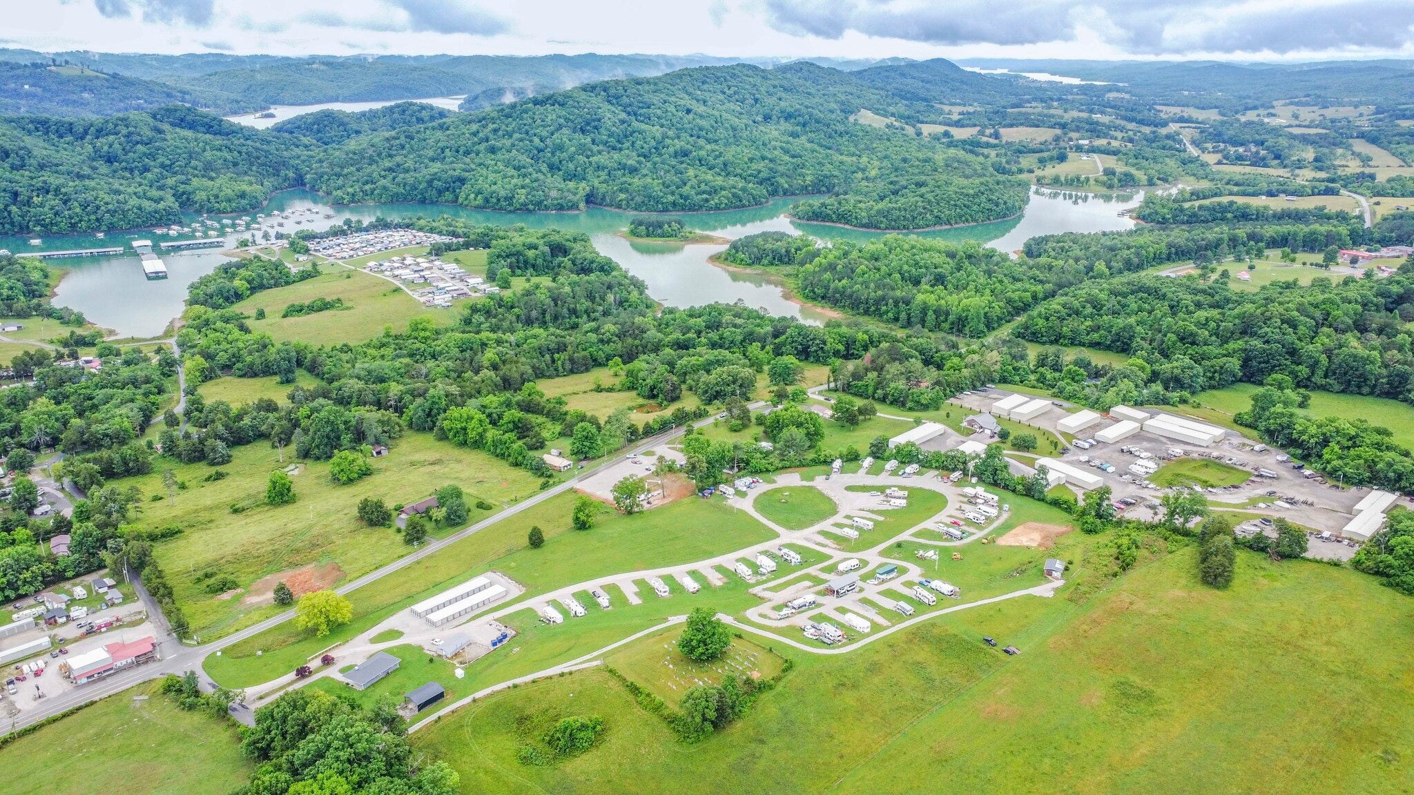 Mixed Income Asset Campground & Multifam portefeuille de 1 propriétés à vendre sur LoopNet.ca Photo du bâtiment- Image 1 de 62