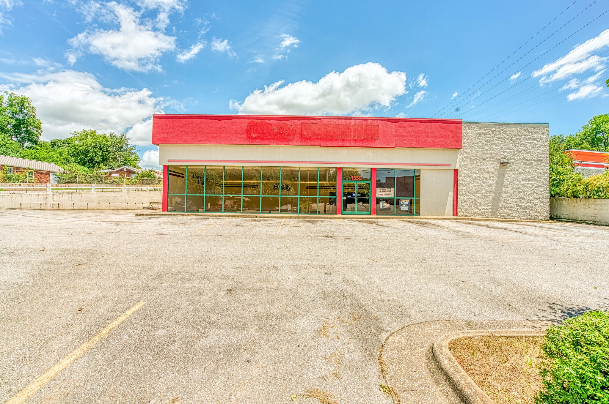 1530 N Wood Ave, Florence, AL à vendre Photo du bâtiment- Image 1 de 1