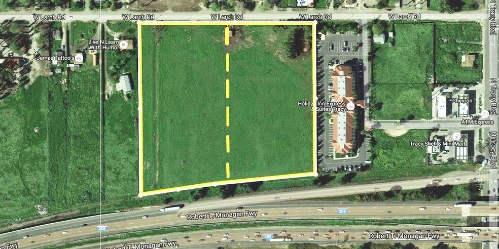 10792 W Larch Rd, Tracy, CA à vendre - Photo du bâtiment - Image 2 de 12