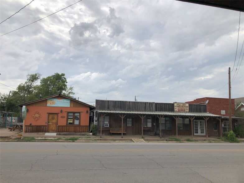 108 Main st, Graford, TX for sale - Primary Photo - Image 1 of 1