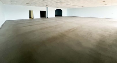 6909-6943 E State St, Rockford, IL à louer Photo intérieure- Image 2 de 5