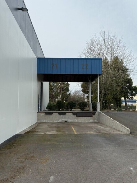 12225 SW Myslony St, Tualatin, OR à vendre - Photo du bâtiment - Image 2 de 9