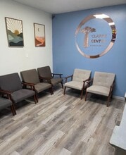 1389 W Main St, Waterbury, CT à louer Photo intérieure- Image 2 de 5