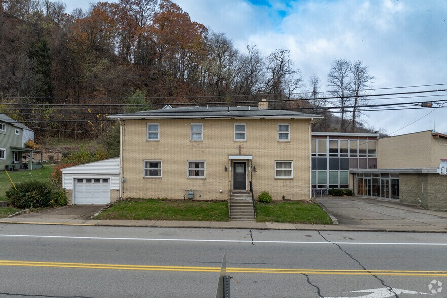 787 Freeport Rd, Creighton, PA à vendre - Photo du bâtiment - Image 3 de 4