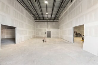 209 South Ave, Staten Island, NY for lease Interior Photo- Image 2 of 8