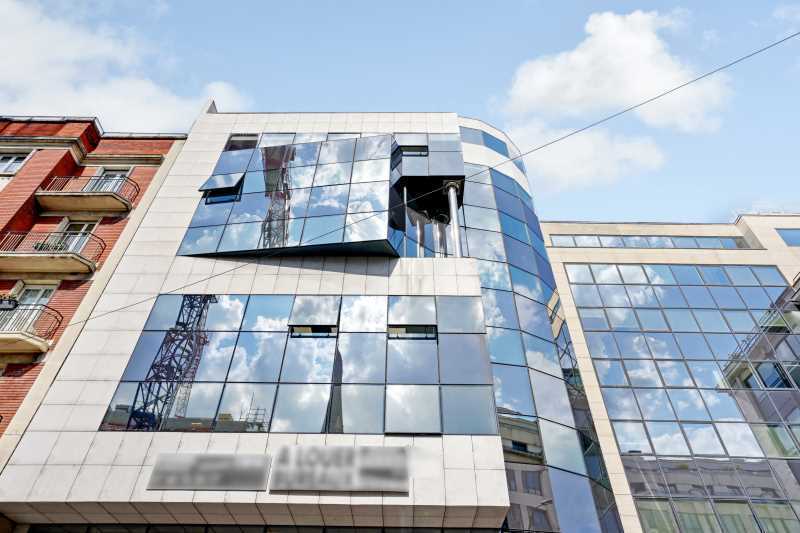 Office in Levallois Perret for lease - Building Photo - Image 2 of 12