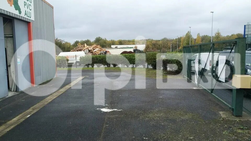 Flex dans Cormontreuil à louer - Photo du bâtiment - Image 1 de 6