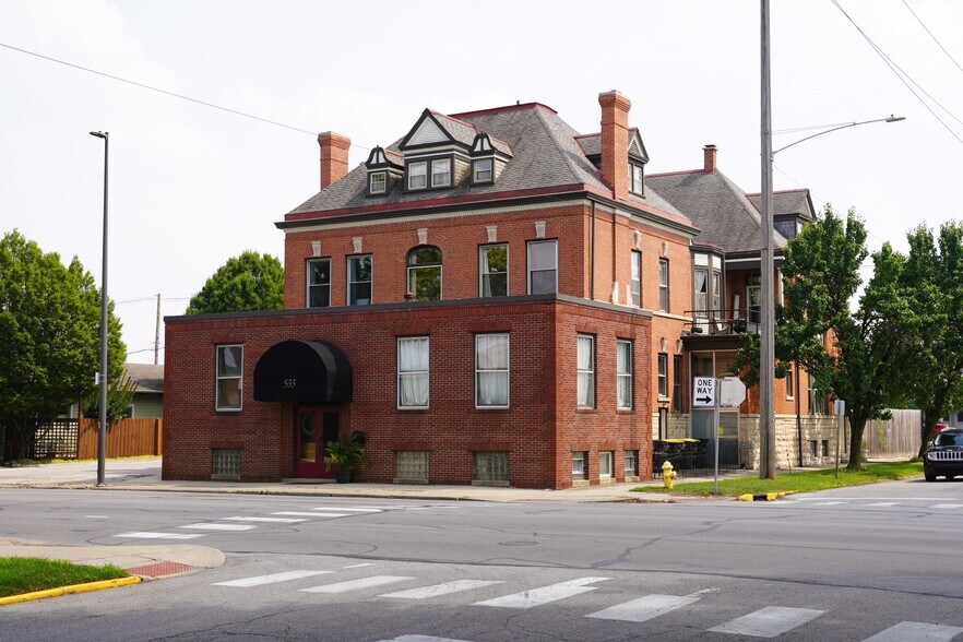 533 W Washington Blvd, Fort Wayne, IN à vendre - Photo du bâtiment - Image 1 de 11