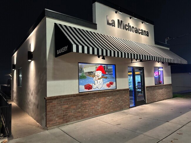 Plus de détails pour 3370 Main St, Oakley, CA - Bureau/Commerce de détail à louer