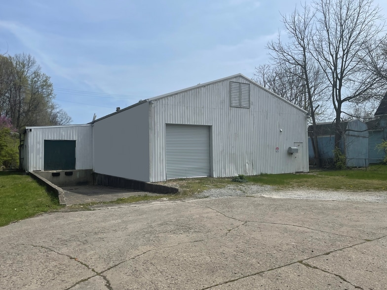 119 Gordon St, Piqua, OH for sale - Building Photo - Image 2 of 5