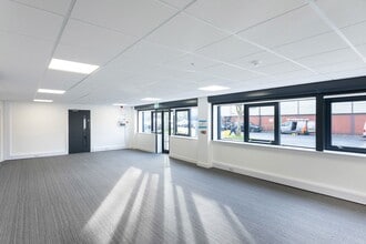 Lockwood Ct, Leeds à louer Photo intérieure- Image 1 de 2