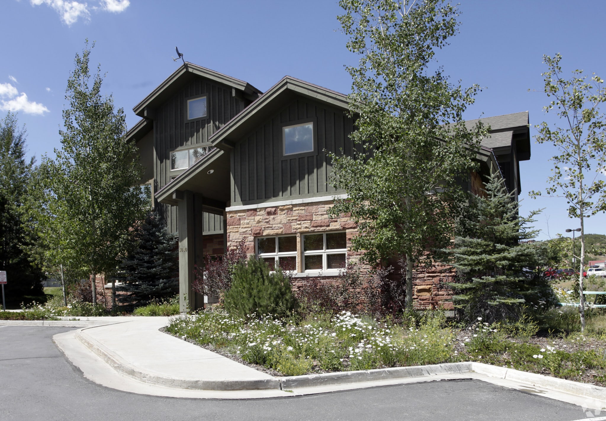 3080 Pinebrook Rd, Park City, UT for lease Primary Photo- Image 1 of 12