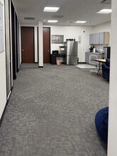 3841 N Freeway Blvd, Sacramento, CA for lease Interior Photo- Image 2 of 4