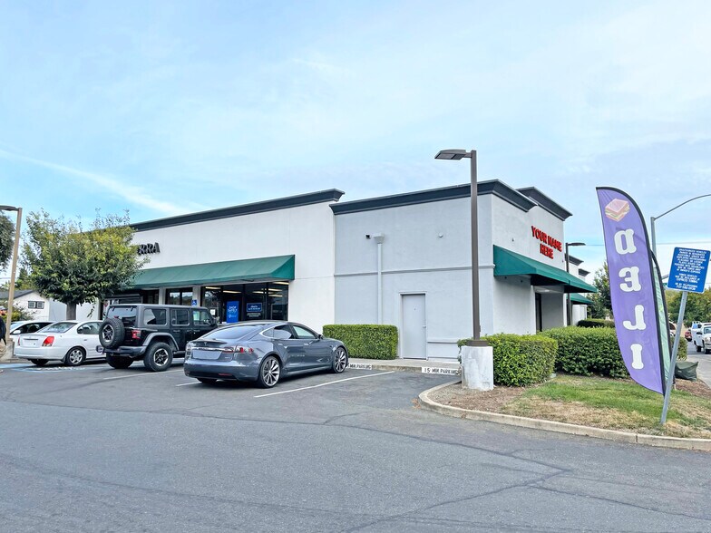 4575 Sonoma Hwy, Santa Rosa, CA for lease - Building Photo - Image 3 of 4