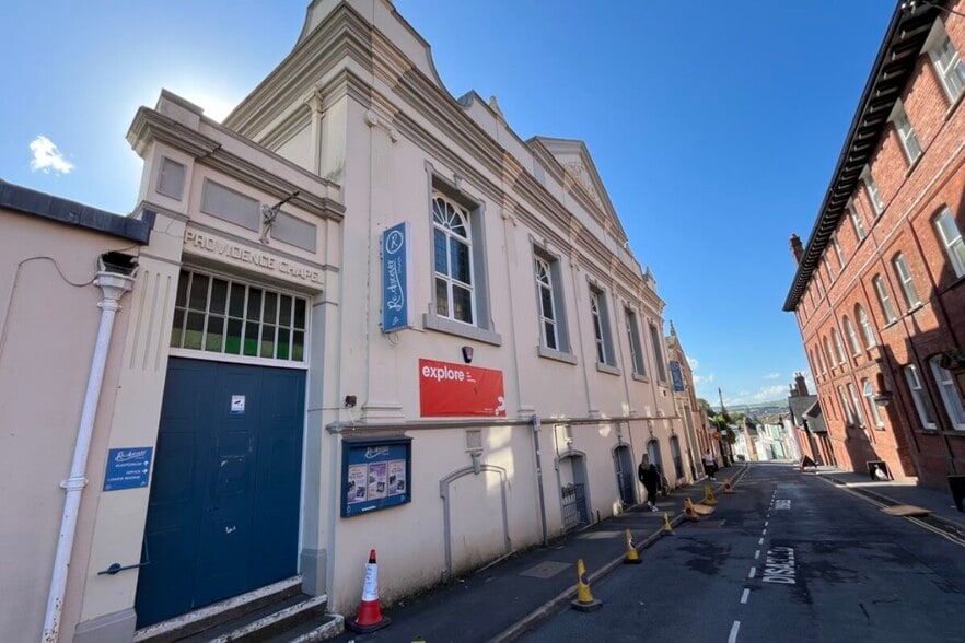 Northernhay St, Exeter à vendre - Photo du bâtiment - Image 2 de 5