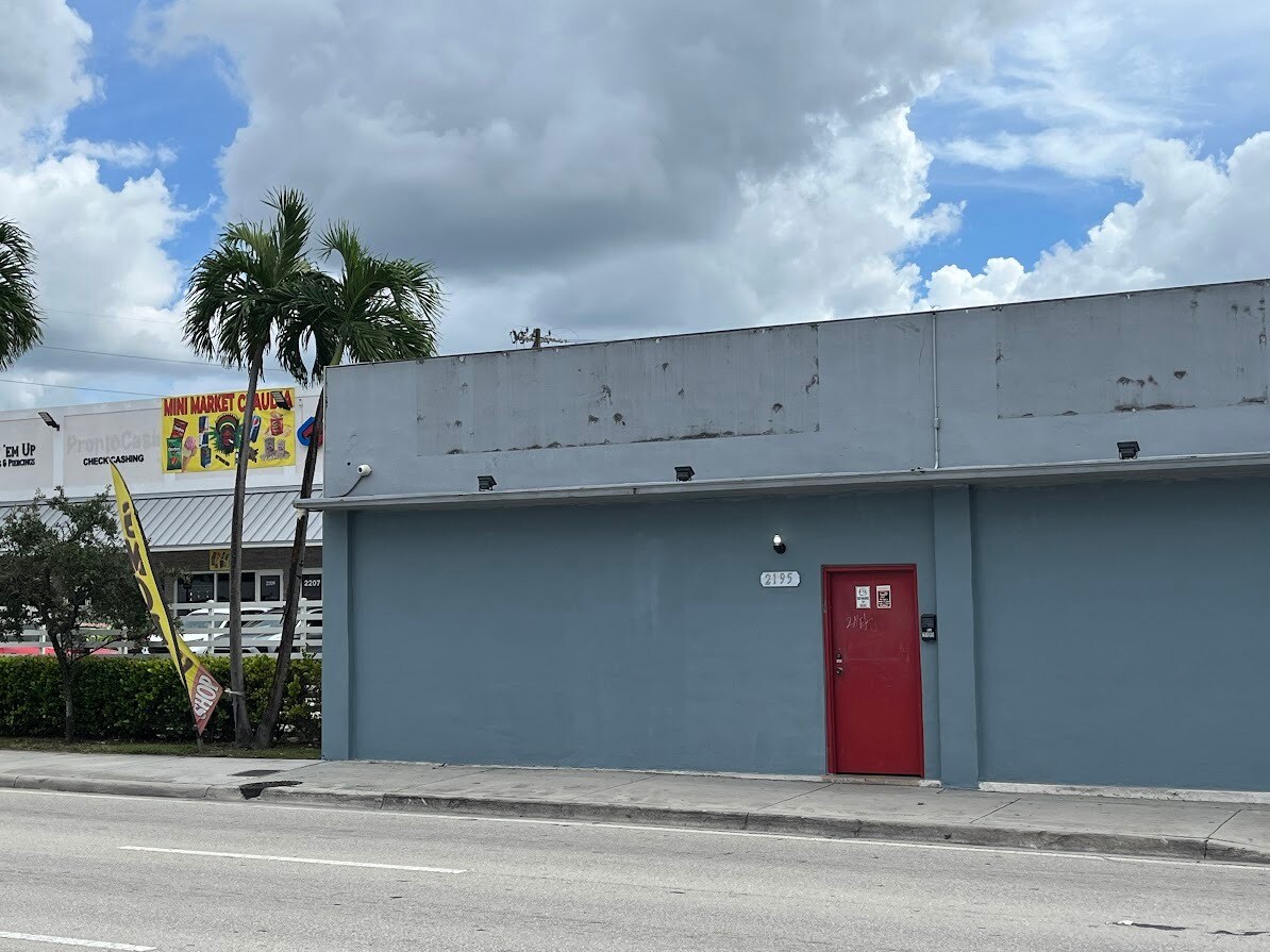 2195 NW 27th Ave, Miami, FL à vendre Photo du bâtiment- Image 1 de 47