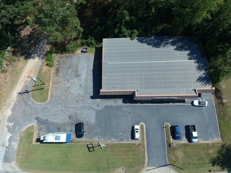 2746 Evans Mill Rd, Lithonia, GA à vendre - Photo du bâtiment - Image 2 de 6