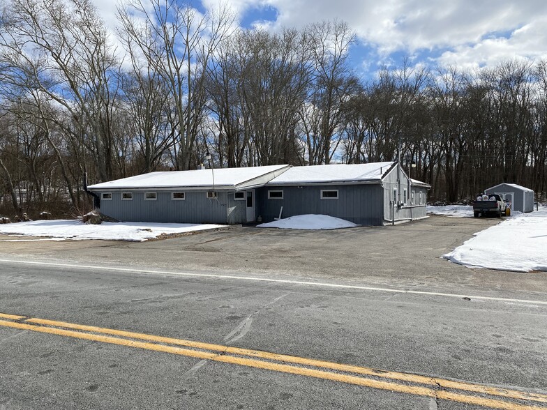 440 Main St, Ashaway, RI à vendre - Photo du bâtiment - Image 1 de 1