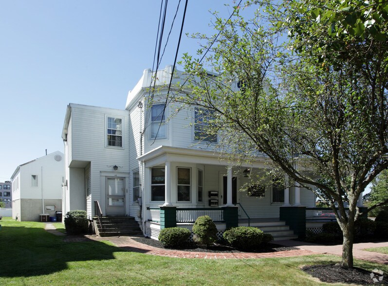 43 W High St, Somerville, NJ à louer - Photo du bâtiment - Image 2 de 2