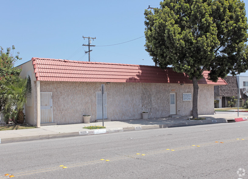 16220-16226 Clark Ave, Bellflower, CA for sale - Building Photo - Image 2 of 3