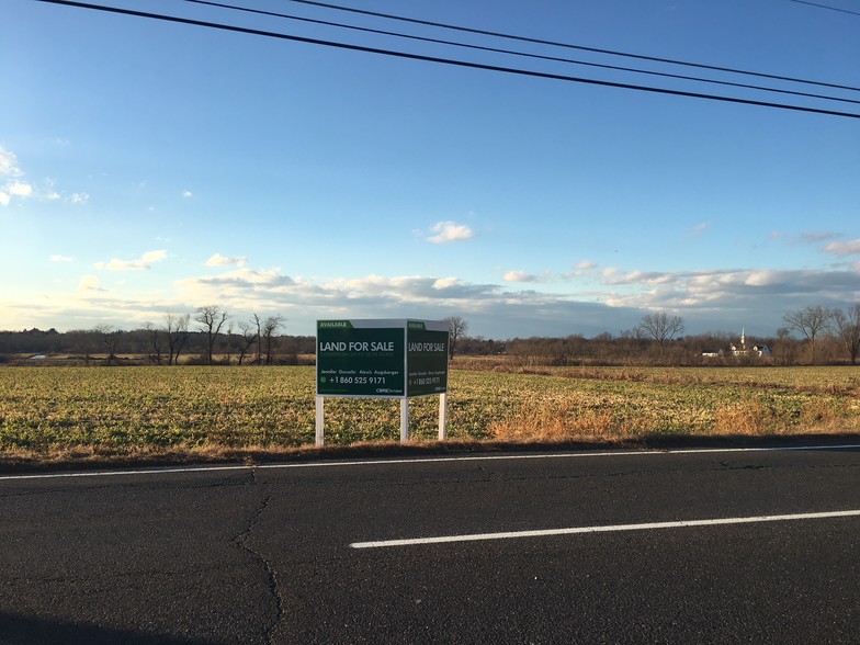 West Rd, Ellington, CT for lease - Primary Photo - Image 1 of 7