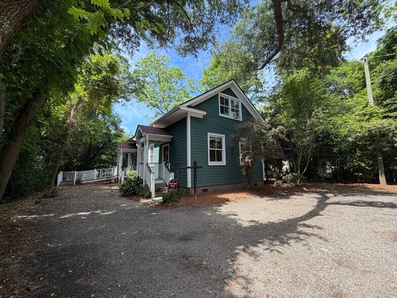 206 E 2nd North St, Summerville, SC à louer - Photo du bâtiment - Image 2 de 4