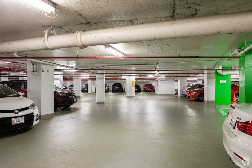 1100 Connecticut Ave NW, Washington, DC for lease - Interior Photo - Image 2 of 13