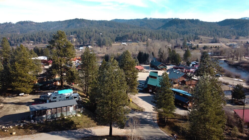 609 S Middlefork Rd, Garden Valley, ID à vendre - Vidéo sur l’inscription commerciale - Image 3 de 34