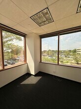 1717 Park St, Naperville, IL for lease Interior Photo- Image 1 of 1
