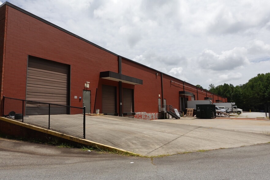 1475-1493 Trae Ln, Lithia Springs, GA for lease - Building Photo - Image 3 of 3