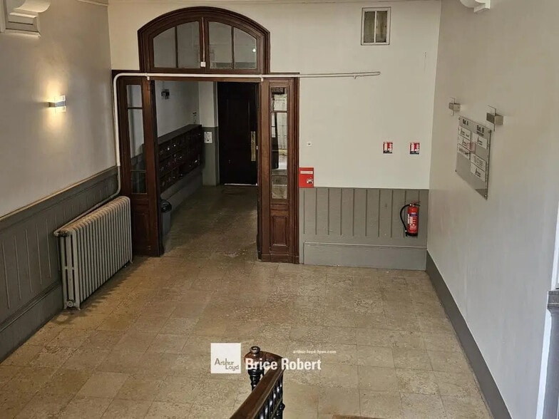 77 Rue De Sèze, Lyon à vendre - Hall d’entrée - Image 2 de 15