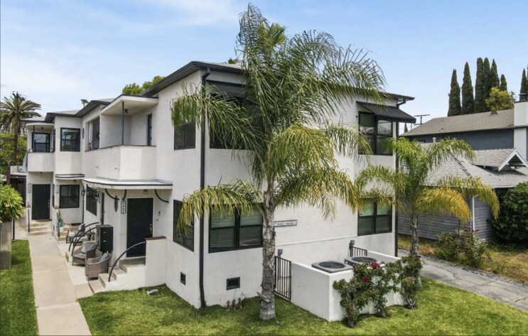 4447 Finley Ave, Los Angeles, CA à vendre - Photo du bâtiment - Image 3 de 15