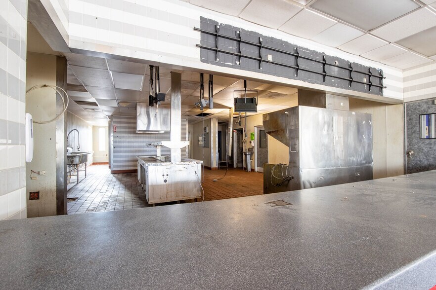 14109 Highway 226 S, Spruce Pine, NC à vendre - Photo intérieure - Image 3 de 45