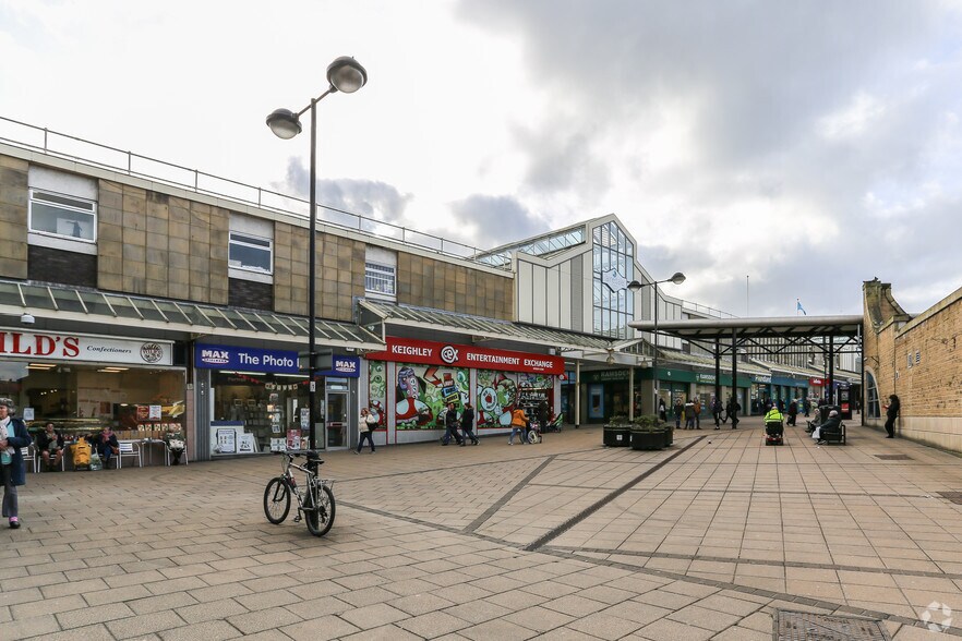 College Walk, Keighley à louer - Photo du bâtiment - Image 2 de 17