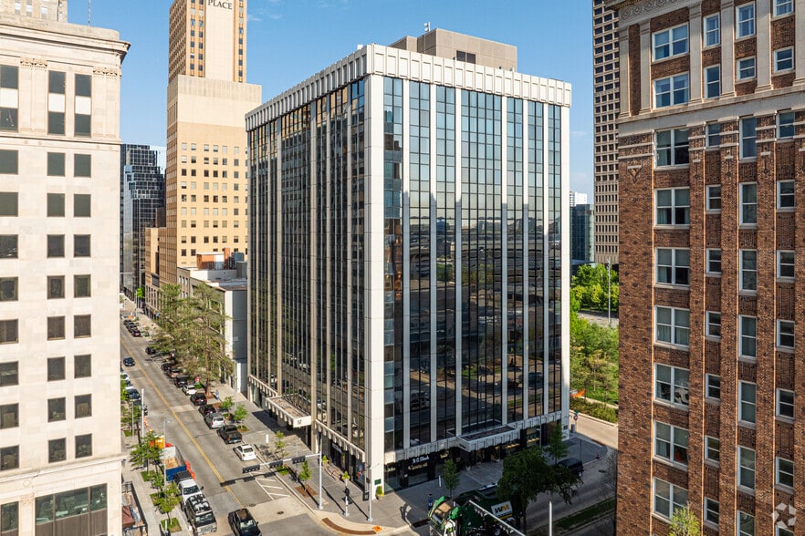 101 Park Ave, Oklahoma City, OK for lease - Primary Photo - Image 1 of 5