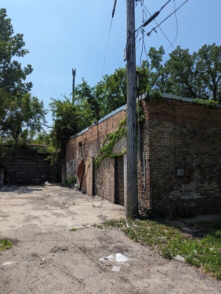 5821 S Ada St, Chicago, IL à vendre - Photo du bâtiment - Image 3 de 4