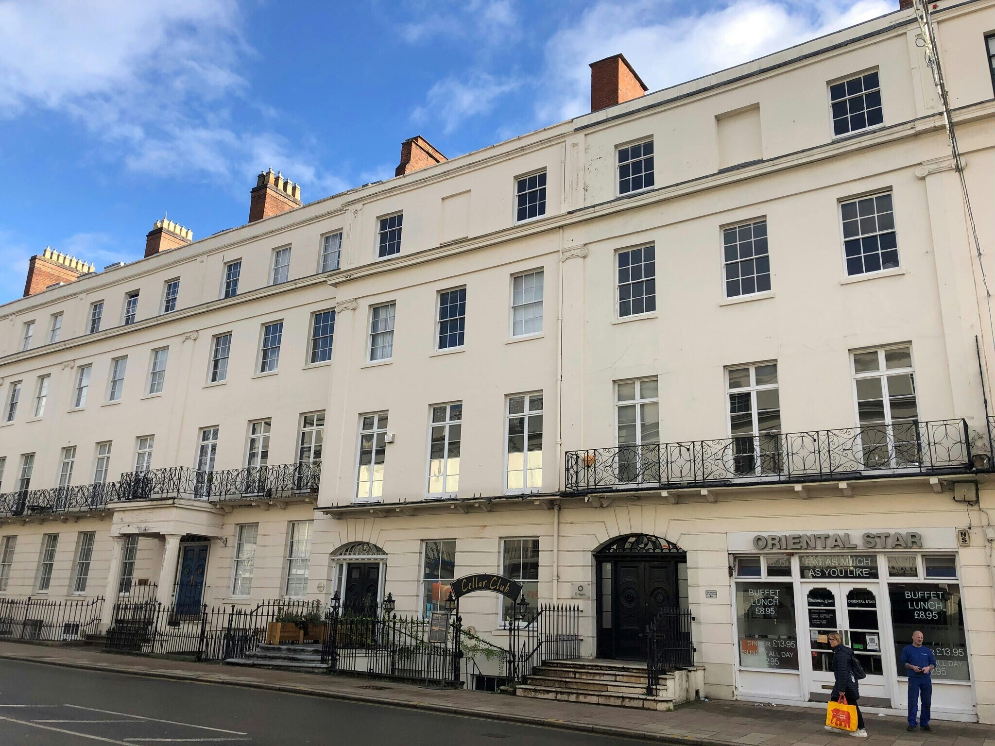 9 Parade, Leamington Spa à louer Photo du bâtiment- Image 1 de 11