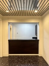 6350 Laurel Canyon Blvd, North Hollywood, CA à louer Photo intérieure- Image 2 de 5