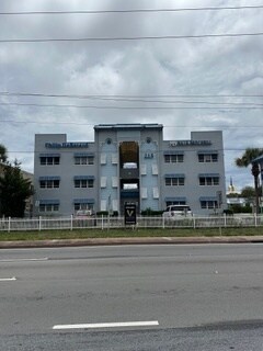 215 SW Federal Hwy, Stuart, FL à louer Photo du bâtiment- Image 1 de 3