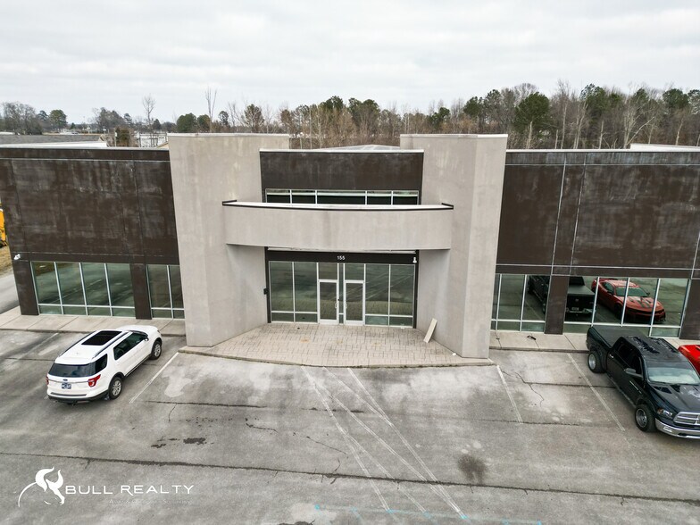 155 Hunt Dr, Rossville, GA à vendre - Photo du bâtiment - Image 3 de 24