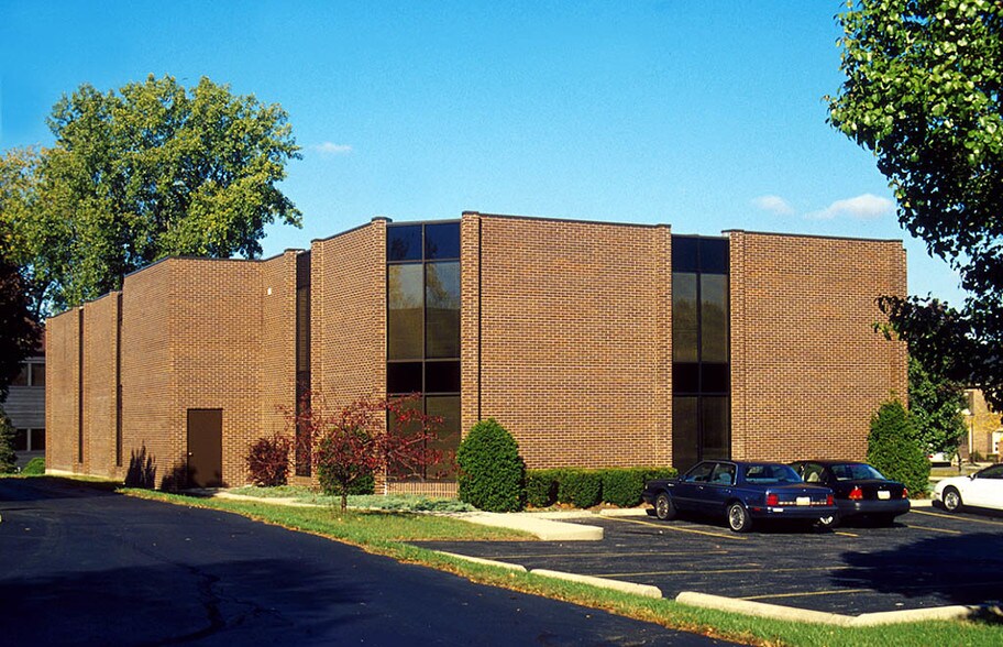 7031 Corporate Way, Dayton, OH à louer - Photo du bâtiment - Image 2 de 3