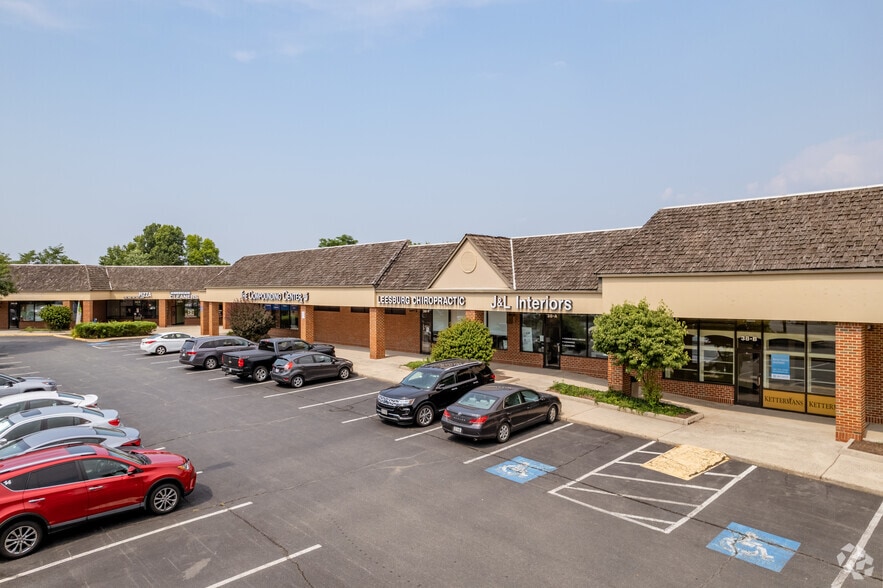 26-40 S Catoctin Cir SE, Leesburg, VA for lease - Building Photo - Image 2 of 4