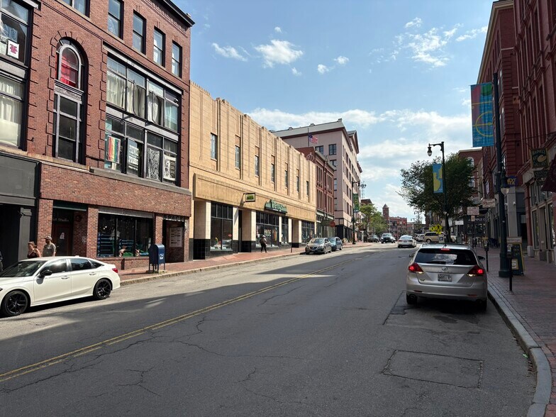 540 Congress St, Portland, ME à louer - Photo du bâtiment - Image 2 de 14