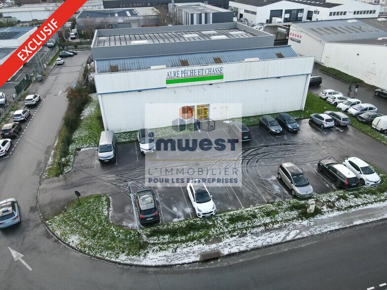 Retail in Saint-Grégoire for lease - Aerial - Image 1 of 5