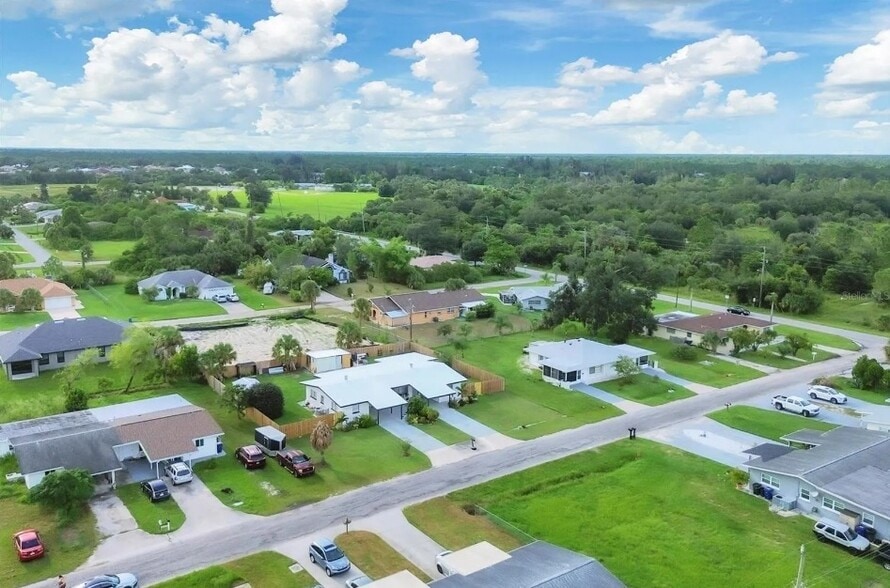 438 Granada Blvd, North Port, FL for sale - Aerial - Image 3 of 24
