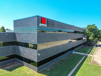 Plus de détails pour 5555 NW Grand Blvd, Oklahoma City, OK - Bureau à vendre